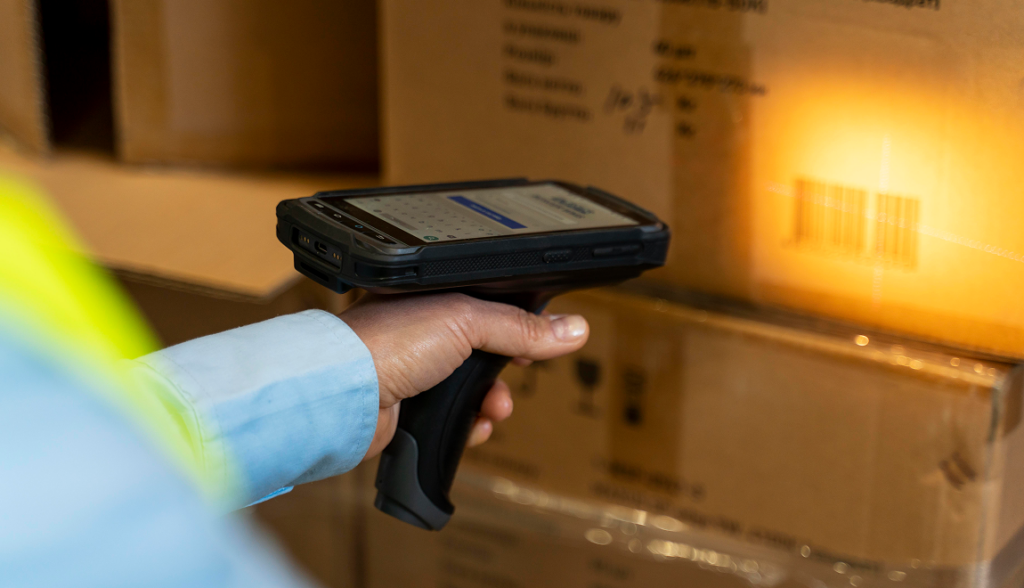 coletor de dados em processos logisticos